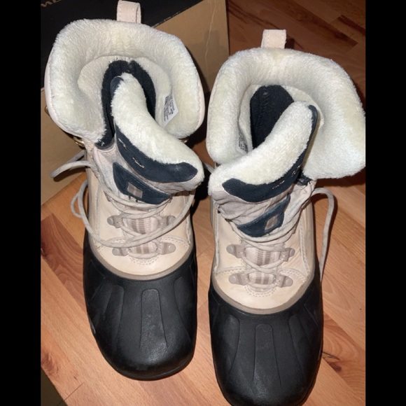 Salomon Womens waterproof winter boots Size 8 - Picture 3 of 9